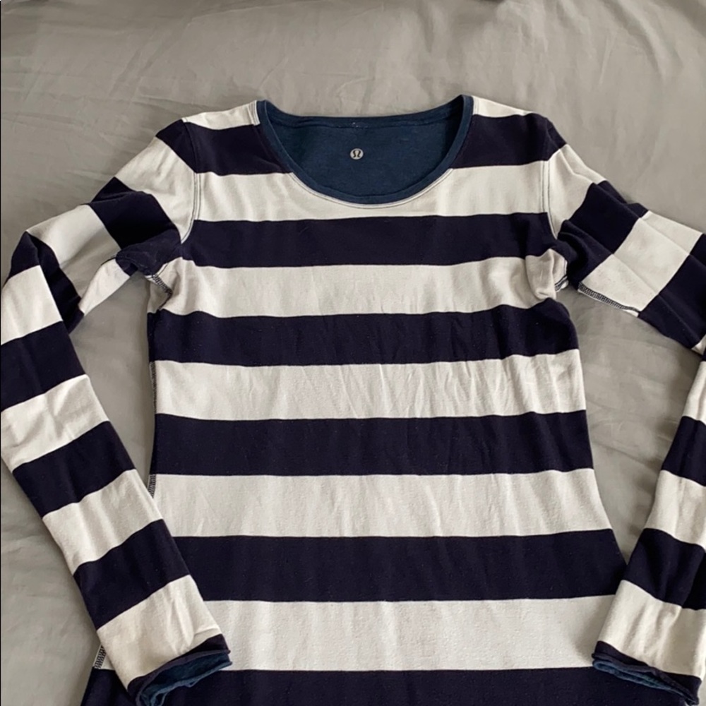 Lululemon reversible long sleeve shirt